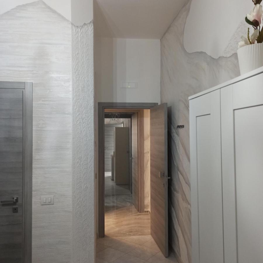 In The Center Rooms 那不勒斯 外观 照片
