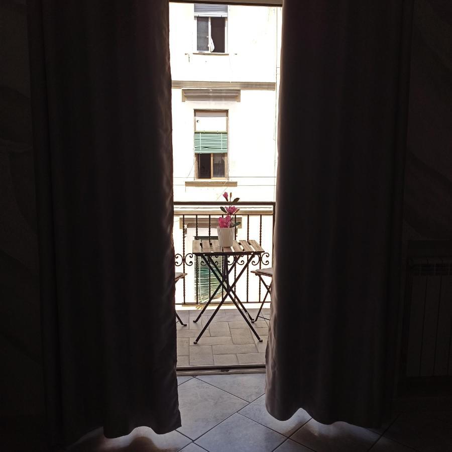 In The Center Rooms 那不勒斯 外观 照片