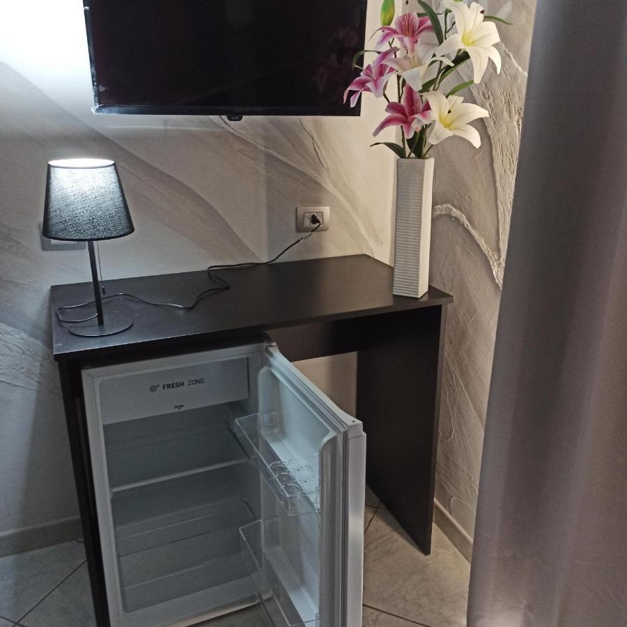 In The Center Rooms 那不勒斯 外观 照片