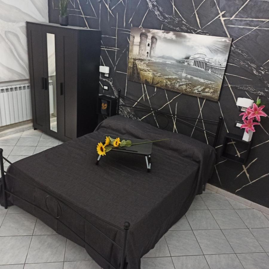 In The Center Rooms 那不勒斯 外观 照片