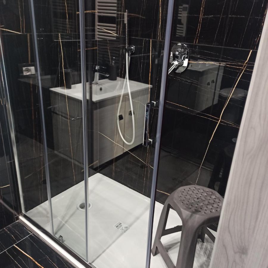 In The Center Rooms 那不勒斯 外观 照片