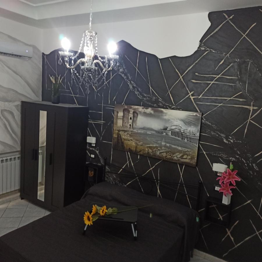 In The Center Rooms 那不勒斯 外观 照片