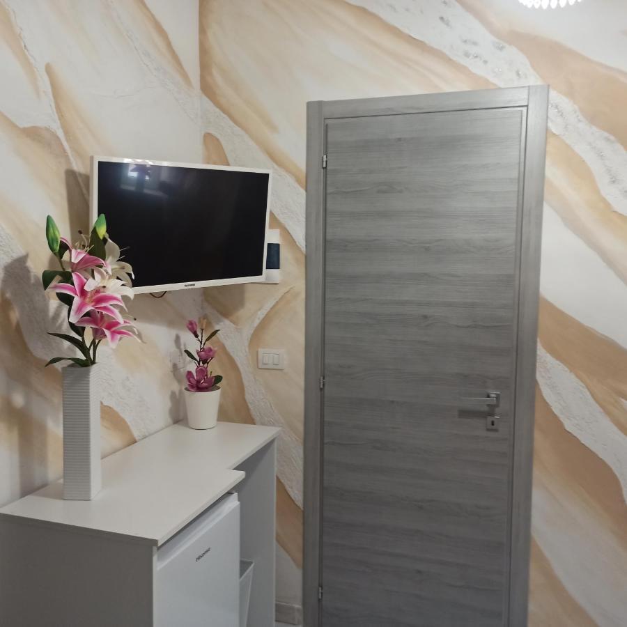 In The Center Rooms 那不勒斯 外观 照片