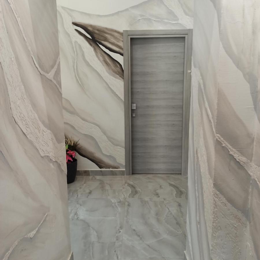 In The Center Rooms 那不勒斯 外观 照片